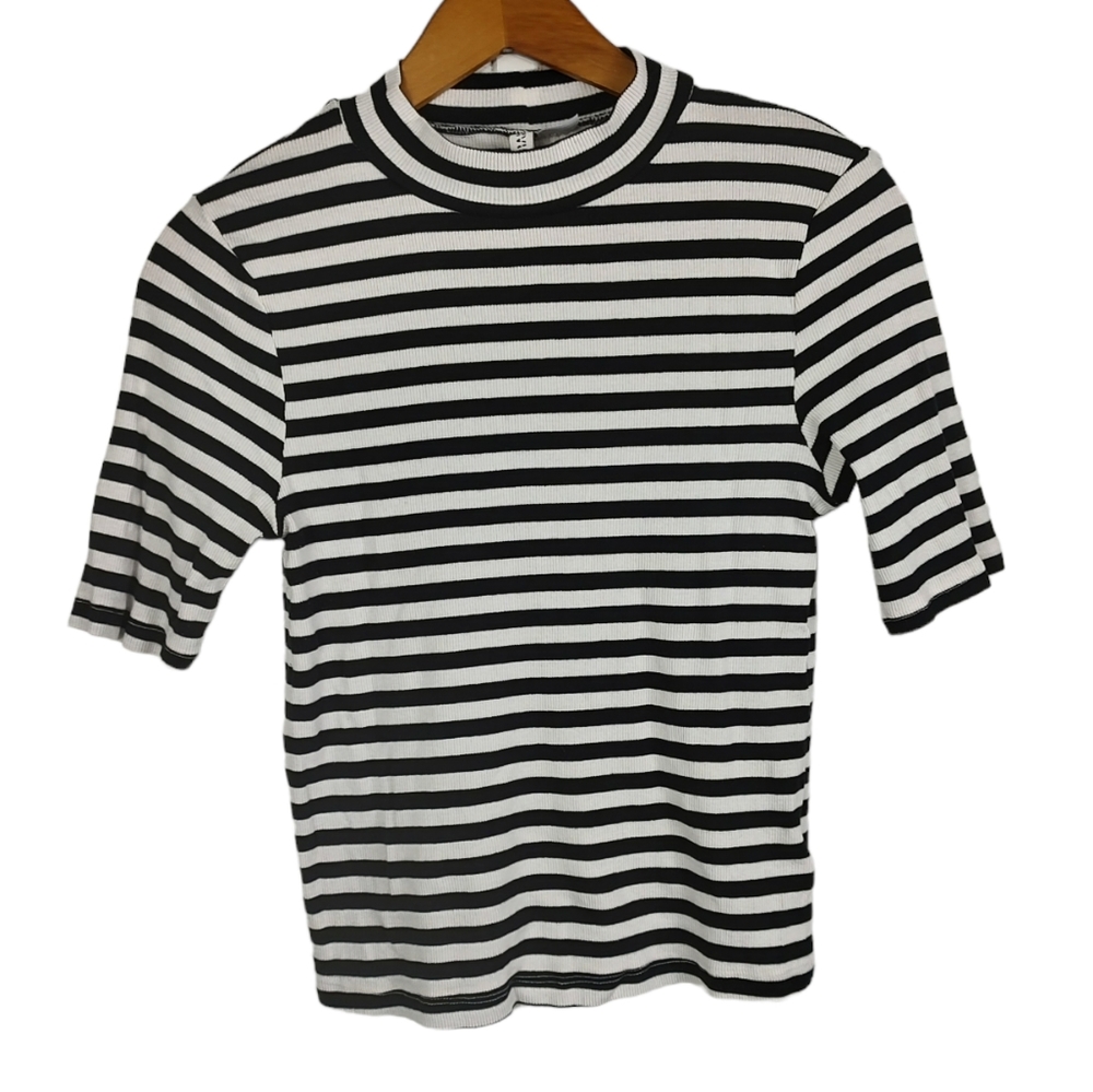Divided H&M Basics Black Striped Top Ribbed Knit